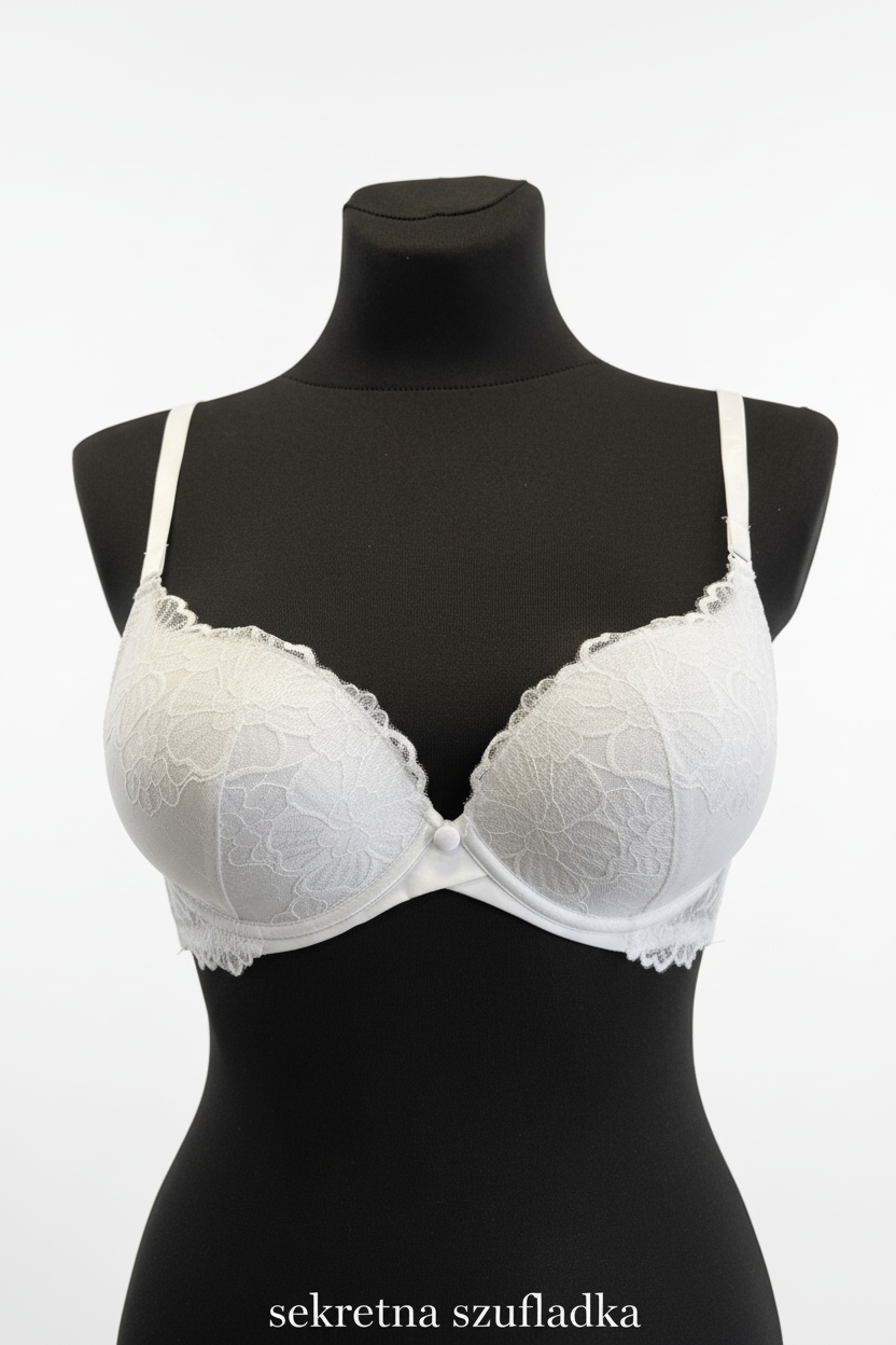 Sekretna Szufladka white bra front cropped